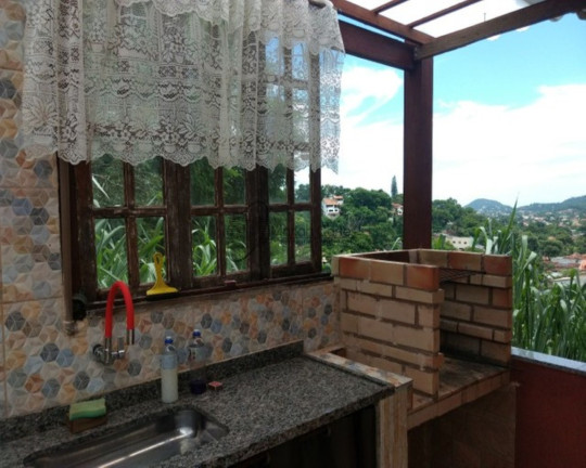 Imagem Casa com 4 Quartos à Venda, 202 m² em Itaipú - Niterói