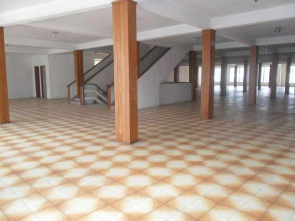 Edifício Residencial para Alugar, 2.000 m² em Encruzilhada - Recife