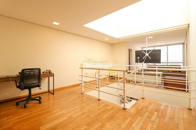 Imagem Casa com 4 Quartos à Venda, 437 m² em Vila Inah - São Paulo
