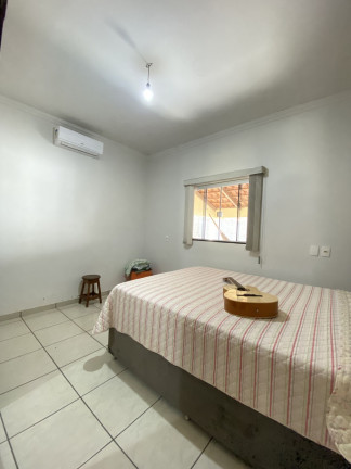 Imagem Casa com 3 Quartos à Venda, 120 m² em Setor Oeste - Goianésia