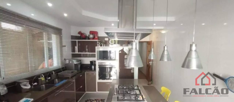 Imagem Sobrado com 4 Quartos à Venda, 154 m² em Canto Do Forte - Praia Grande Imagem Sobrado com 4 Quartos à Venda, 154 m² em Canto Do Forte - Praia Grande