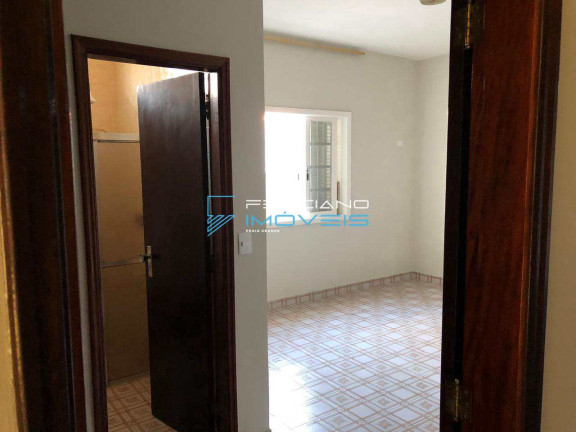 Imagem Casa com 5 Quartos à Venda, 272 m² em Flórida - Praia Grande Imagem Casa com 5 Quartos à Venda, 272 m² em Flórida - Praia Grande