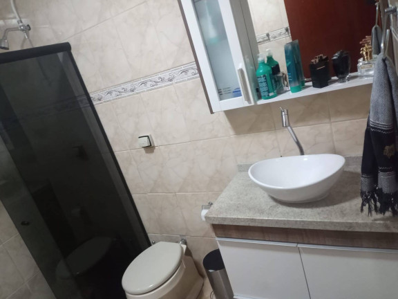 Imagem Casa com 4 Quartos à Venda, 250 m² em Taubaté