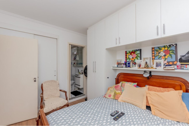 Imagem Apartamento com 2 Quartos à Venda, 74 m² em Moema - São Paulo