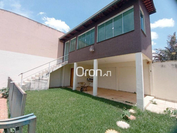 Imagem Casa com 3 Quartos à Venda, 245 m² em Jardim Mariliza - Goiânia Imagem Casa com 3 Quartos à Venda, 245 m² em Jardim Mariliza - Goiânia
