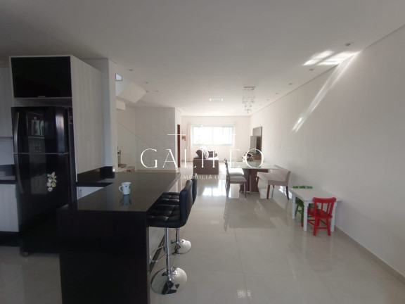 Imagem Sobrado com 3 Quartos à Venda, 288 m² em Laranjeiras - Caieiras Imagem Sobrado com 3 Quartos à Venda, 288 m² em Laranjeiras - Caieiras