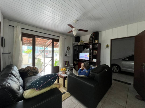 Imagem Casa com 2 Quartos à Venda, 90 m² em Salinas - Balneário Barra Do Sul
