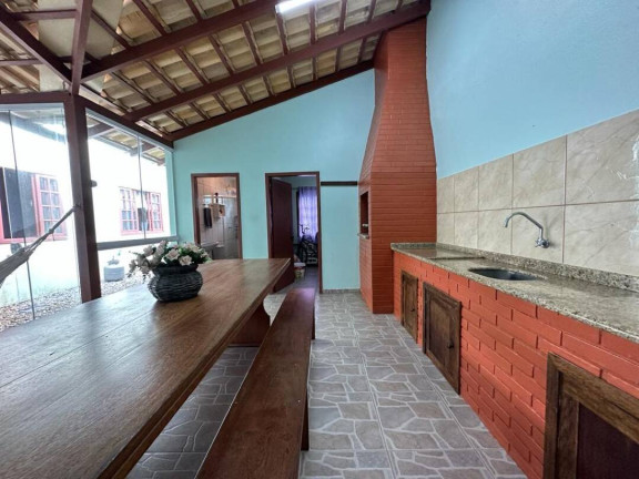 Imagem Casa com 3 Quartos à Venda, 250 m² em Centro - Balneário Barra Do Sul Imagem Casa com 3 Quartos à Venda, 250 m² em Centro - Balneário Barra Do Sul