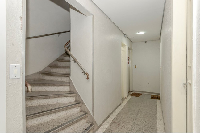 Imagem Apartamento com 2 Quartos à Venda, 59 m² em Vila Ipiranga - Porto Alegre Imagem Apartamento com 2 Quartos à Venda, 59 m² em Vila Ipiranga - Porto Alegre