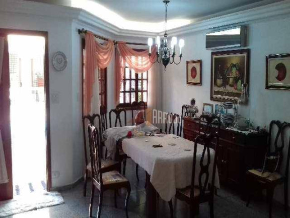 Sobrado com 4 Quartos à Venda, 391 m² em Vila Granada - São Paulo