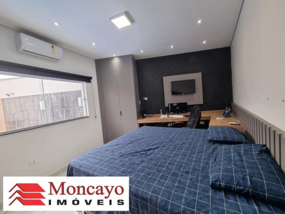Imagem Casa com 3 Quartos à Venda, 327 m² em Centro - Caraguatatuba Imagem Casa com 3 Quartos à Venda, 327 m² em Centro - Caraguatatuba