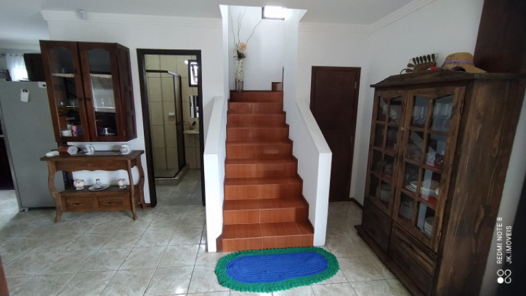 Imagem Sobrado com 5 Quartos à Venda, 238 m² em Balneário Mariluz - Itapoá Imagem Sobrado com 5 Quartos à Venda, 238 m² em Balneário Mariluz - Itapoá