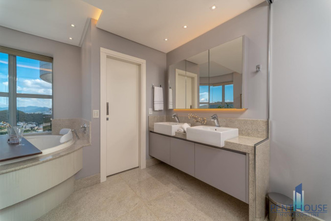 Imagem Apartamento com 4 Quartos à Venda, 238 m² em Centro - Balneário Camboriú