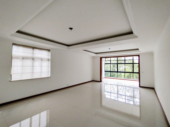 Imóvel com 3 Quartos à Venda, 153 m² em Alto - Teresópolis