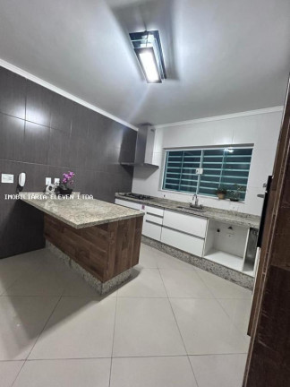 Imagem Casa com 3 Quartos à Venda, 175 m² em Vila Carioca - Guarulhos Imagem Casa com 3 Quartos à Venda, 175 m² em Vila Carioca - Guarulhos