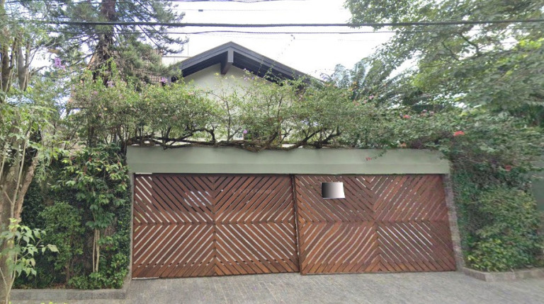 Sobrado com 4 Quartos à Venda, 392 m² em Jardim Cordeiro - São Paulo