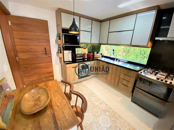 Imagem Casa com 5 Quartos à Venda, 352 m² em Piratininga - Niterói