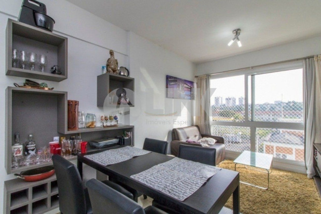 Imagem Apartamento com 2 Quartos à Venda, 63 m² em Passo Da Areia - Porto Alegre