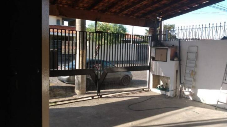 Imagem Casa com 4 Quartos à Venda, 270 m² em Parque São Jorge - Taubaté