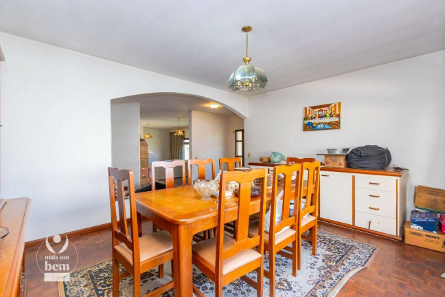 Imagem Casa com 4 Quartos à Venda, 377 m² em Capão Da Imbuia - Curitiba