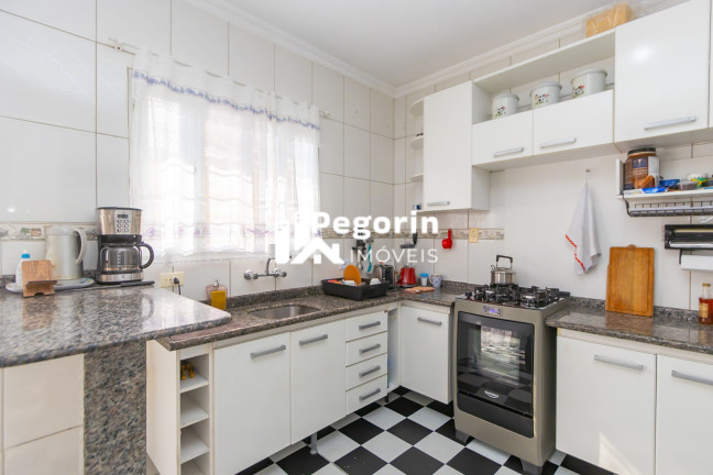 Imagem Casa com 3 Quartos à Venda, 183 m² em Cajuru - Curitiba