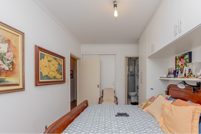 Imagem Apartamento com 2 Quartos à Venda, 74 m² em Moema - São Paulo