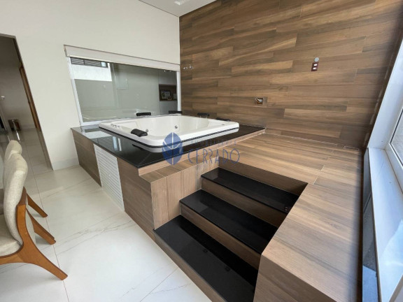 Imagem Casa com 3 Quartos para Alugar, 400 m² em Setor Bougainville - Anápolis