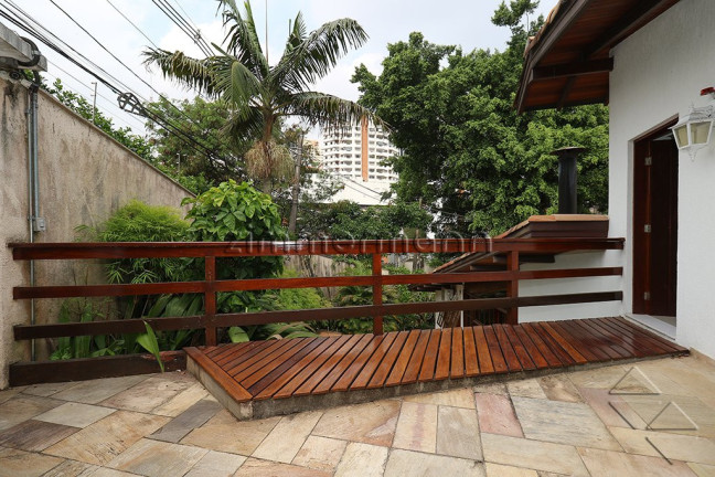 Imagem Casa com 2 Quartos à Venda, 460 m² em Alto De Pinheiros - São Paulo