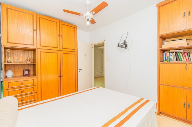 Imagem Casa com 3 Quartos à Venda, 336 m² em São Sebastião - Porto Alegre