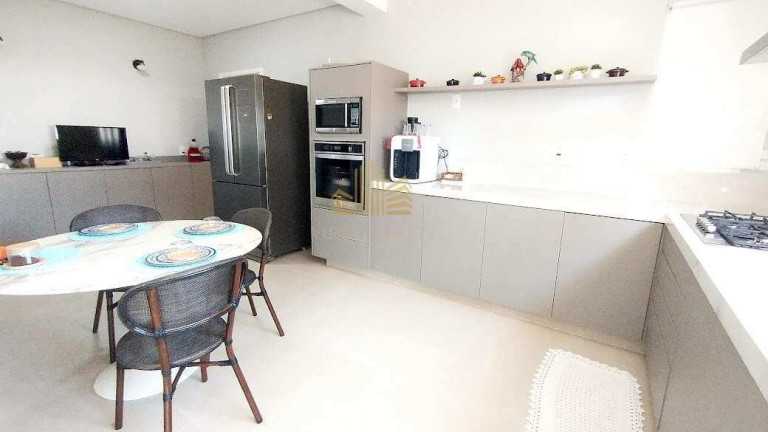 Imagem Casa com 4 Quartos à Venda, 350 m² em Loteamento Alphaville Campinas - Campinas Imagem Casa com 4 Quartos à Venda, 350 m² em Loteamento Alphaville Campinas - Campinas