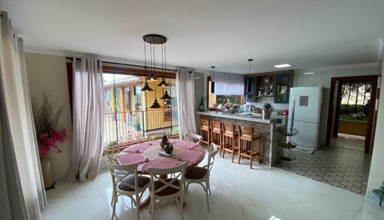 Imagem Casa com 3 Quartos à Venda, 450 m² em Domingos Martins - Domingos Martins Imagem Casa com 3 Quartos à Venda, 450 m² em Domingos Martins - Domingos Martins