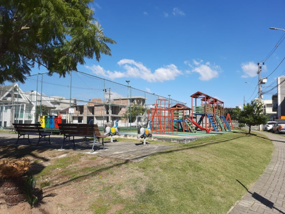 Imagem Casa com 4 Quartos à Venda, 233 m² em Pinheirinho - Curitiba