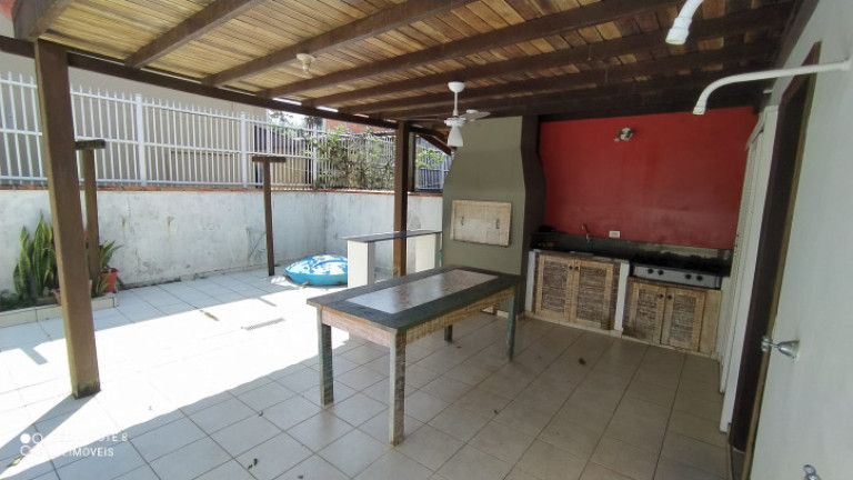 Imagem Sobrado com 3 Quartos para Temporada, 130 m² em Balneário Princesa Do Mar - Itapoá Imagem Sobrado com 3 Quartos para Temporada, 130 m² em Balneário Princesa Do Mar - Itapoá