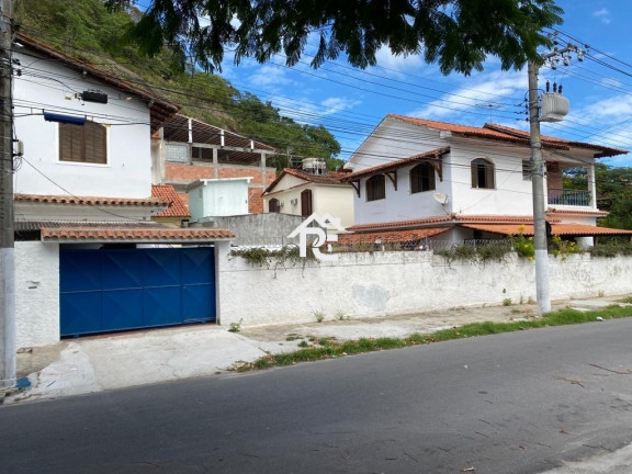 Imagem Casa com 4 Quartos à Venda, 360 m² em São Francisco - Niterói Imagem Casa com 4 Quartos à Venda, 360 m² em São Francisco - Niterói
