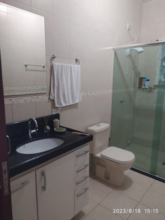 Imagem Casa com 3 Quartos à Venda, 190 m² em Boa Vista - Joinville