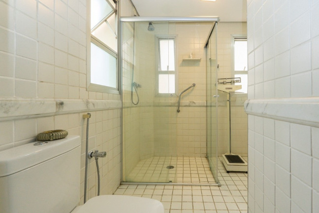 Imagem Apartamento com 3 Quartos à Venda, 210 m² em Moema - São Paulo