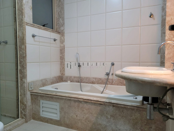 Imagem Apartamento com 3 Quartos à Venda, 201 m² em Copacabana - Rio De Janeiro