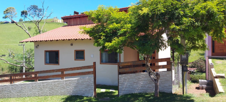 Imagem Casa com 2 Quartos à Venda, 310 m² em Sebastiana - Teresópolis Imagem Casa com 2 Quartos à Venda, 310 m² em Sebastiana - Teresópolis