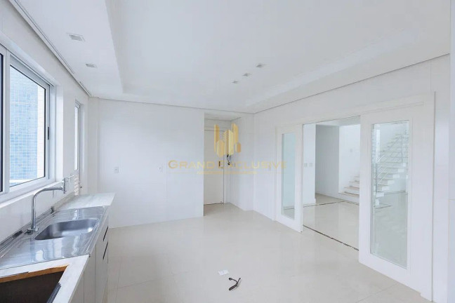 Imagem Apartamento com 2 Quartos à Venda, 252 m² em Centro - Balneário Camboriú Imagem Apartamento com 2 Quartos à Venda, 252 m² em Centro - Balneário Camboriú