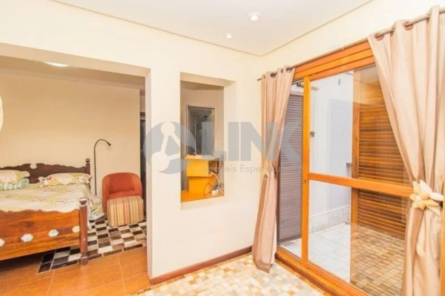 Imagem Imóvel com 3 Quartos à Venda, 233 m² em Mont Serrat - Porto Alegre Imagem Imóvel com 3 Quartos à Venda, 233 m² em Mont Serrat - Porto Alegre