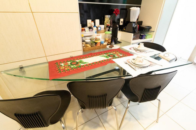 Imagem Casa com 3 Quartos à Venda, 275 m² em Cambeba - Fortaleza Imagem Casa com 3 Quartos à Venda, 275 m² em Cambeba - Fortaleza