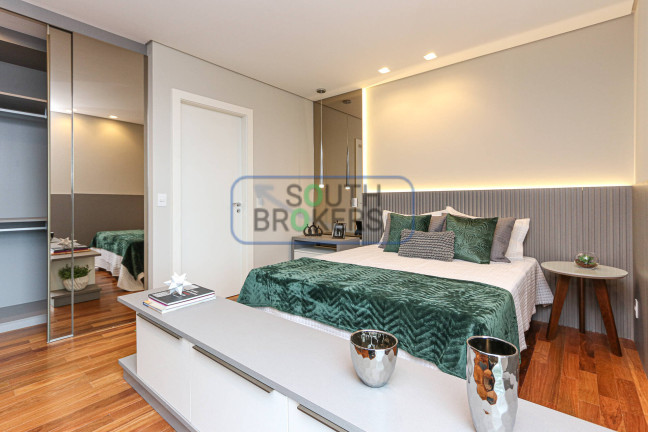Imagem Apartamento com 3 Quartos à Venda, 176 m² em Cabral - Curitiba Imagem Apartamento com 3 Quartos à Venda, 176 m² em Cabral - Curitiba