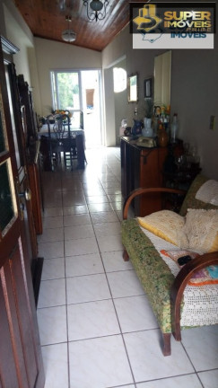 Imagem Casa com 3 Quartos à Venda, 180 m² em Centro - Pelotas Imagem Casa com 3 Quartos à Venda, 180 m² em Centro - Pelotas