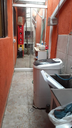 Imagem Casa com 2 Quartos à Venda, 124 m² em Uberaba - Curitiba