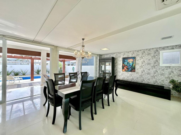 Imagem Casa com 5 Quartos à Venda, em -- - Capao Da Canoa Imagem Casa com 5 Quartos à Venda, em -- - Capao Da Canoa