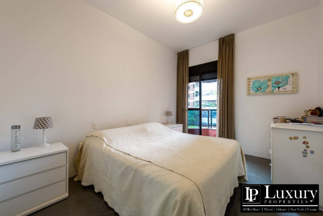 Imagem Apartamento com 4 Quartos à Venda, 500 m² em Real Parque - São Paulo
