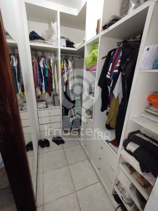 Imagem Casa com 4 Quartos à Venda, 160 m² em Sapiranga - Fortaleza Imagem Casa com 4 Quartos à Venda, 160 m² em Sapiranga - Fortaleza