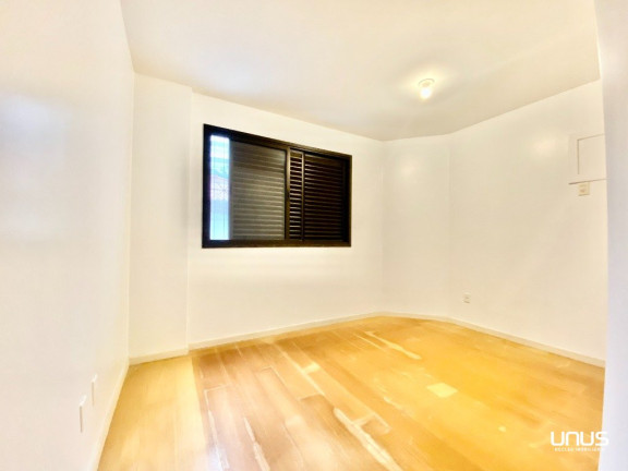 Imagem Apartamento com 3 Quartos à Venda, 102 m² em Agronômica - Florianópolis Imagem Apartamento com 3 Quartos à Venda, 102 m² em Agronômica - Florianópolis