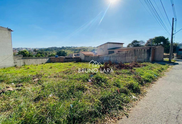 Imagem Terreno à Venda, 392 m² em São Sebastião - Igarapé Imagem Terreno à Venda, 392 m² em São Sebastião - Igarapé