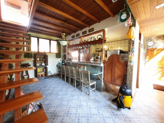 Imagem Casa com 5 Quartos à Venda, 218 m² em Iucas - Teresópolis Imagem Casa com 5 Quartos à Venda, 218 m² em Iucas - Teresópolis